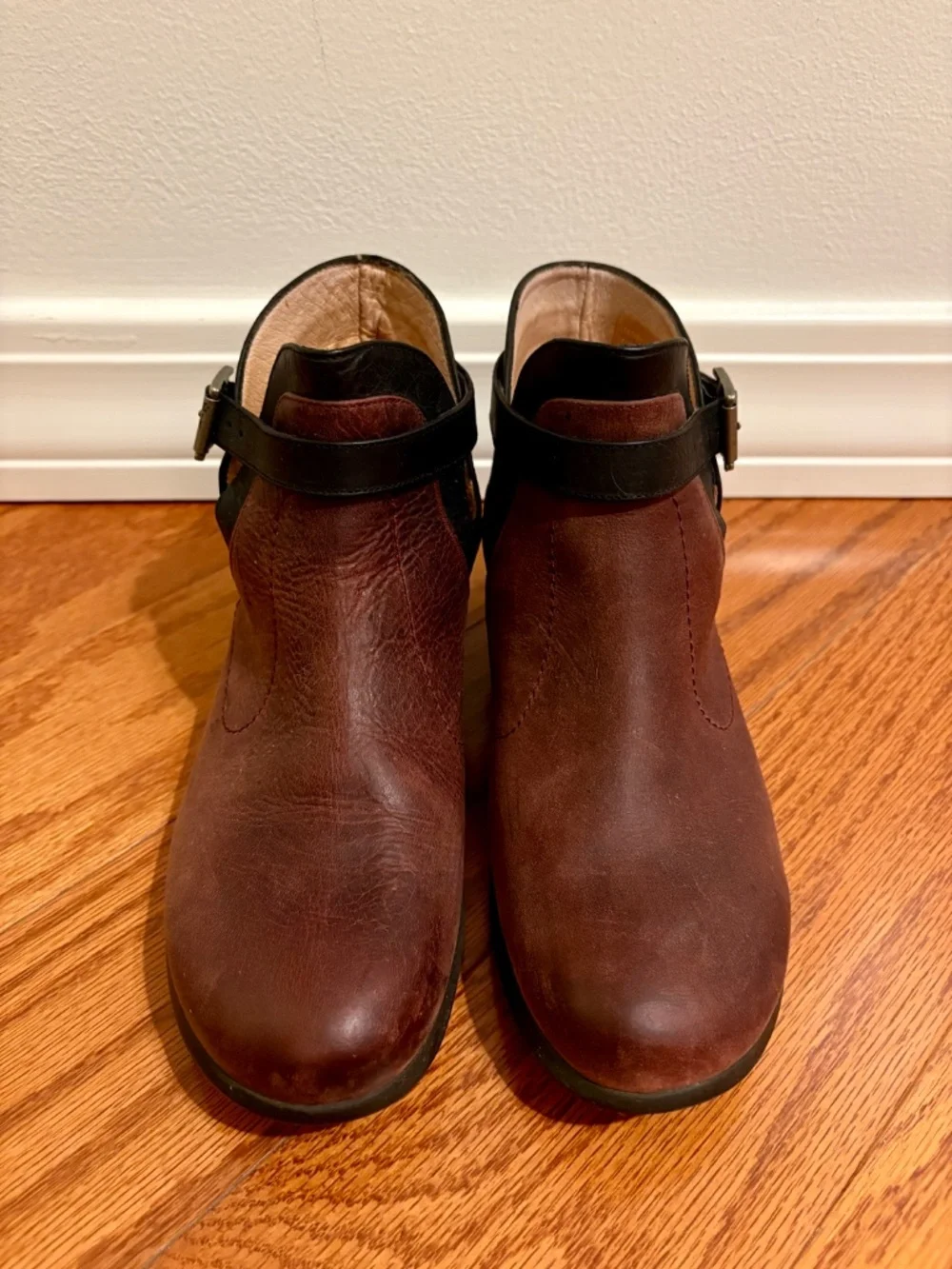 John Fluevog Brigid Brown Leather Moto Ankle Boots Women’s 7